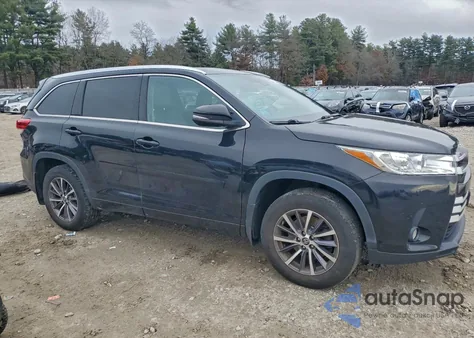 2018 Toyota Highlander Se из США, поврежденный, VIN 5TDJZRFH5JS811478